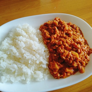 タケノコと鶏挽き肉のココナッツキーマカレー